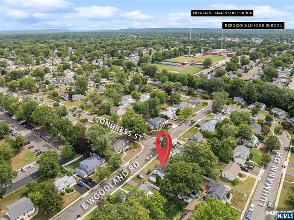 346 E Woodland Road