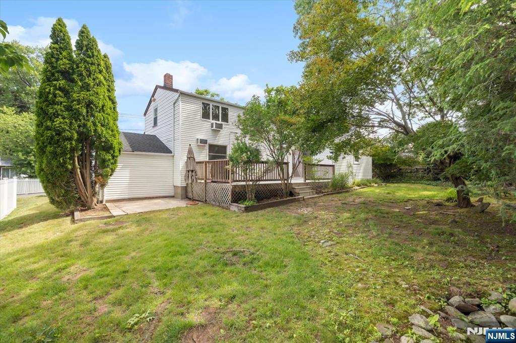 346 E Woodland Road