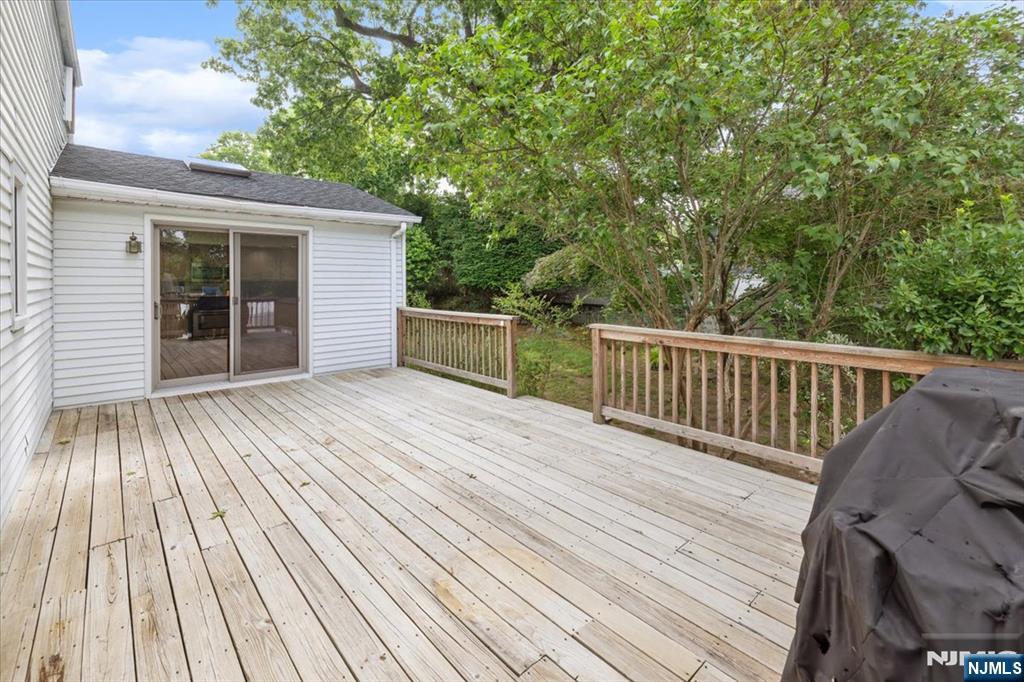346 E Woodland Road