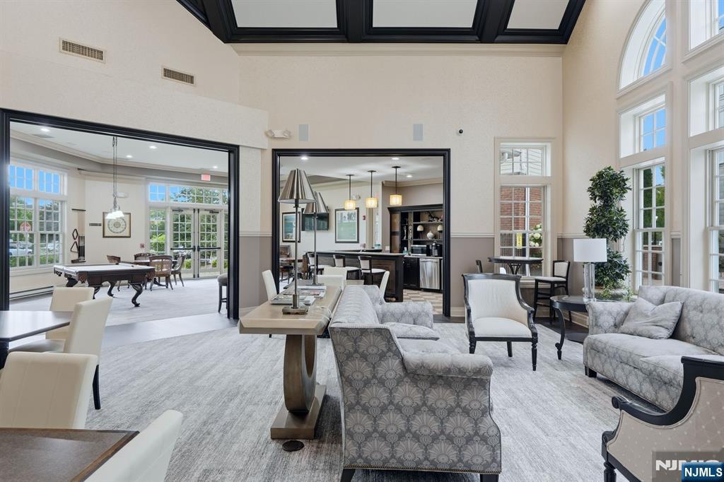 3315 The Plaza