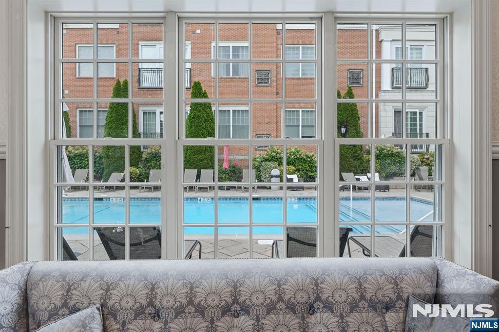 3315 The Plaza