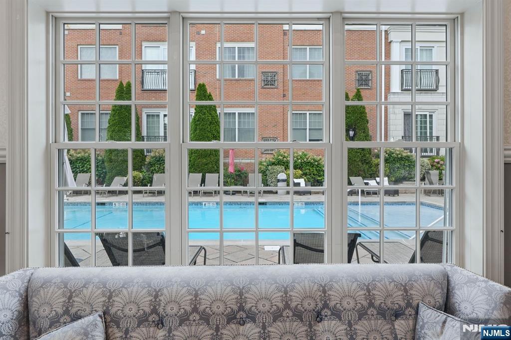 3315 The Plaza