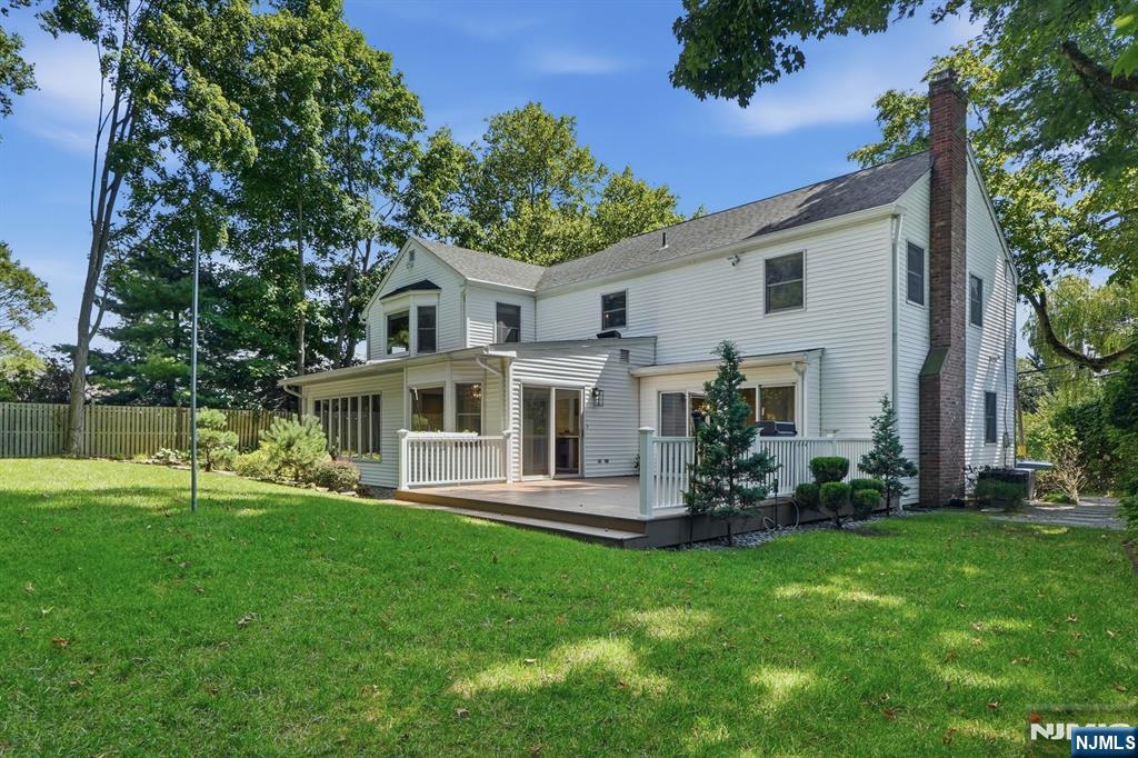 97 Lawrence Parkway