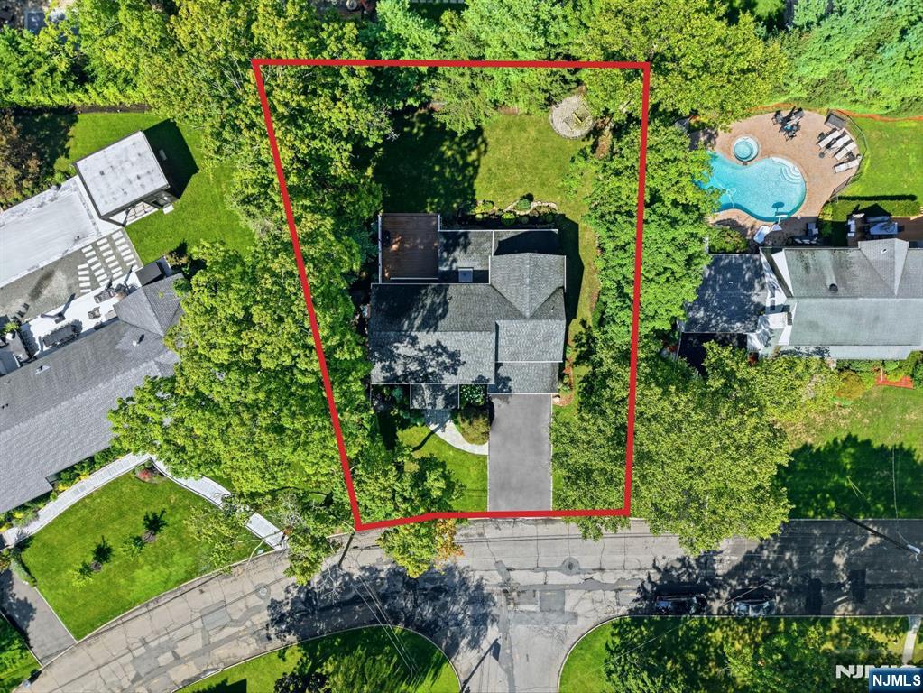 97 Lawrence Parkway