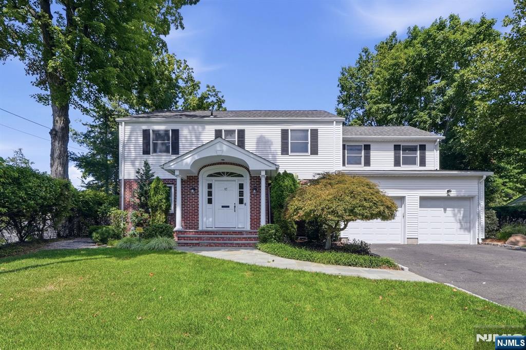 97 Lawrence Parkway