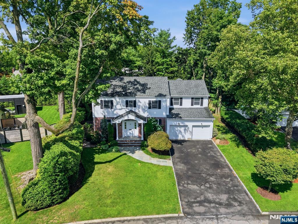 97 Lawrence Parkway