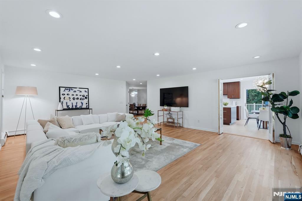 97 Lawrence Parkway