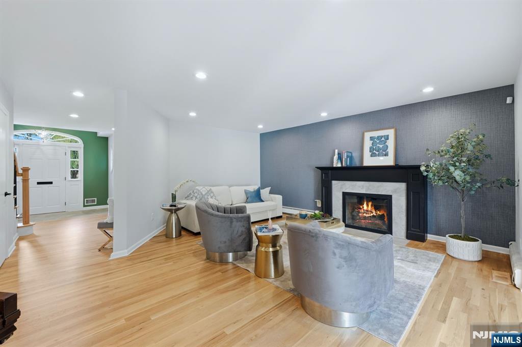 97 Lawrence Parkway
