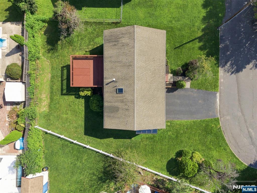 17 Lunn Avenue