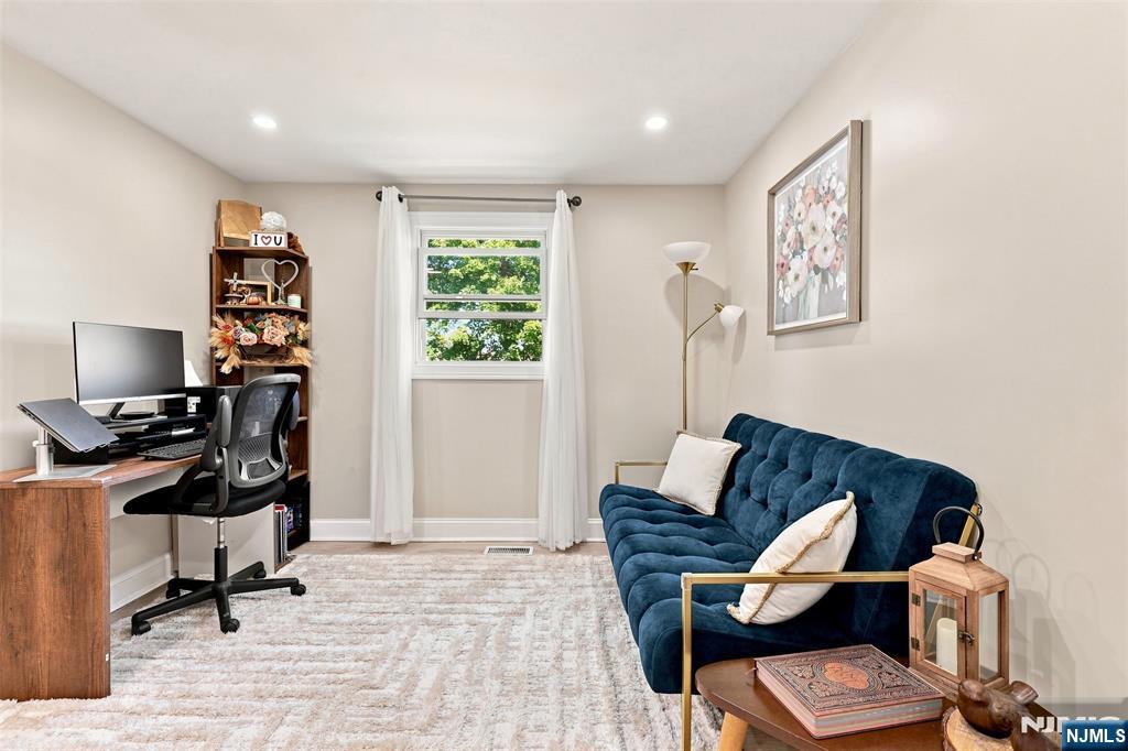 49 Falmouth Avenue