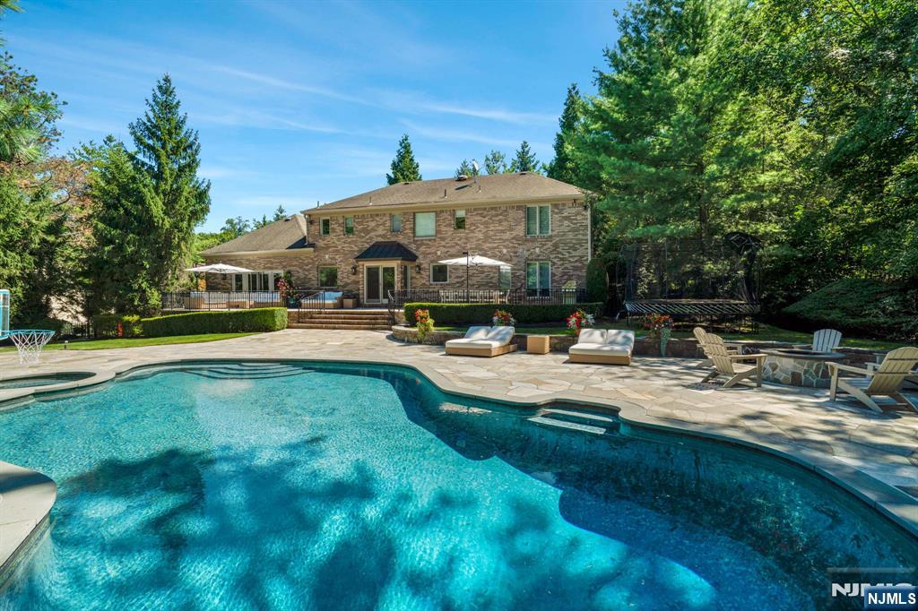 72 Adams Drive
