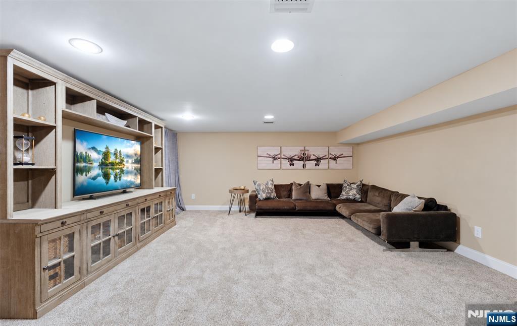 3 Drake Drive 3