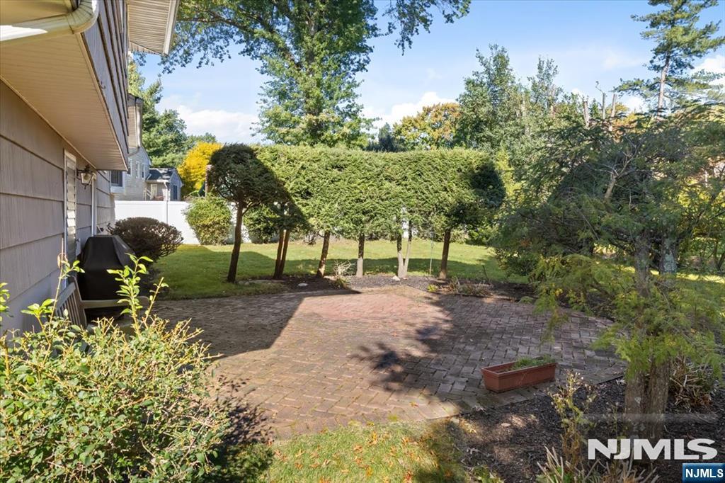 814 Schaefer Avenue