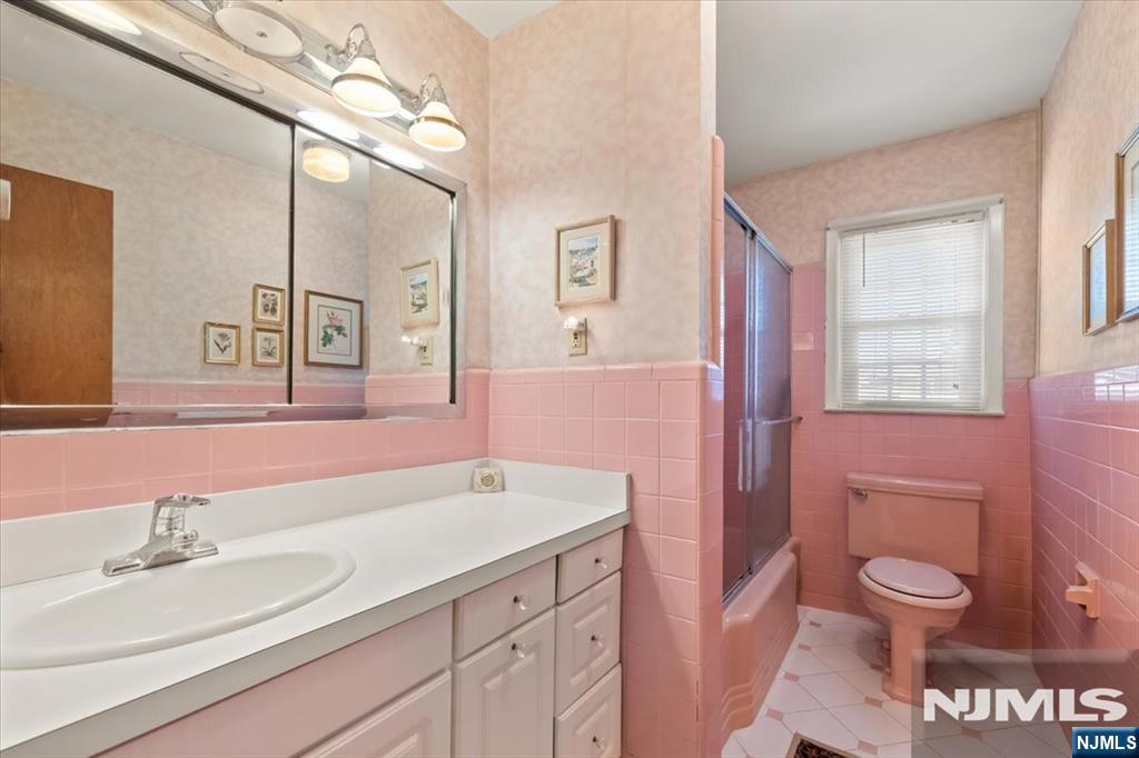 814 Schaefer Avenue