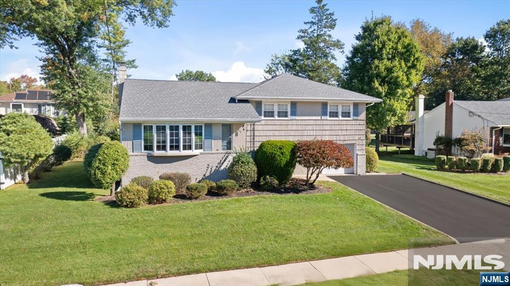 814 Schaefer Avenue