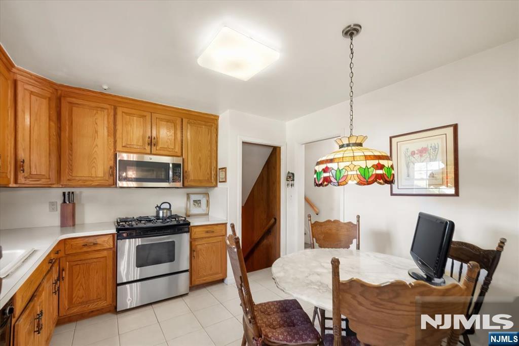 814 Schaefer Avenue