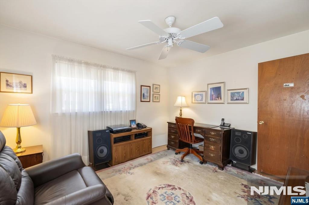 814 Schaefer Avenue
