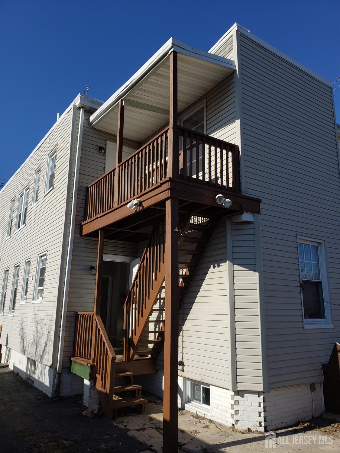610 Cortlandt Street