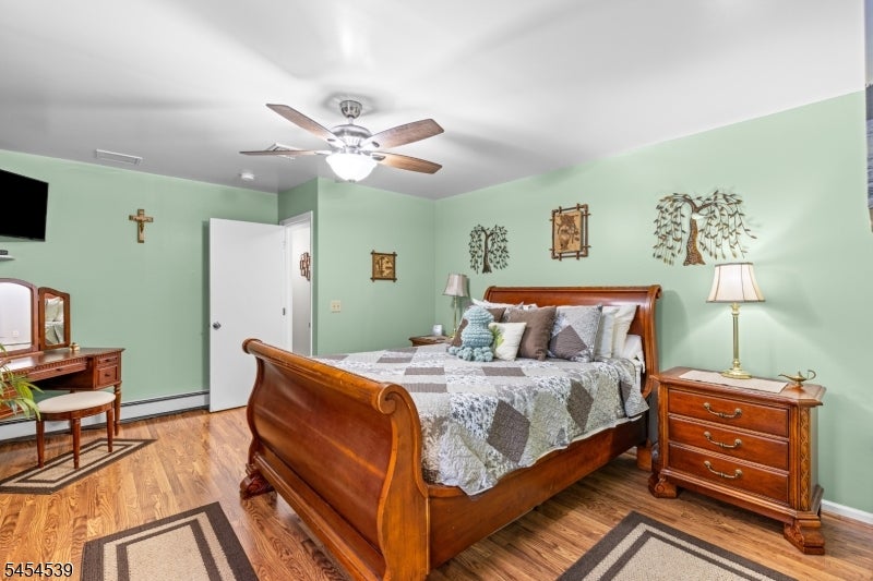 1591 W Princeton Ave