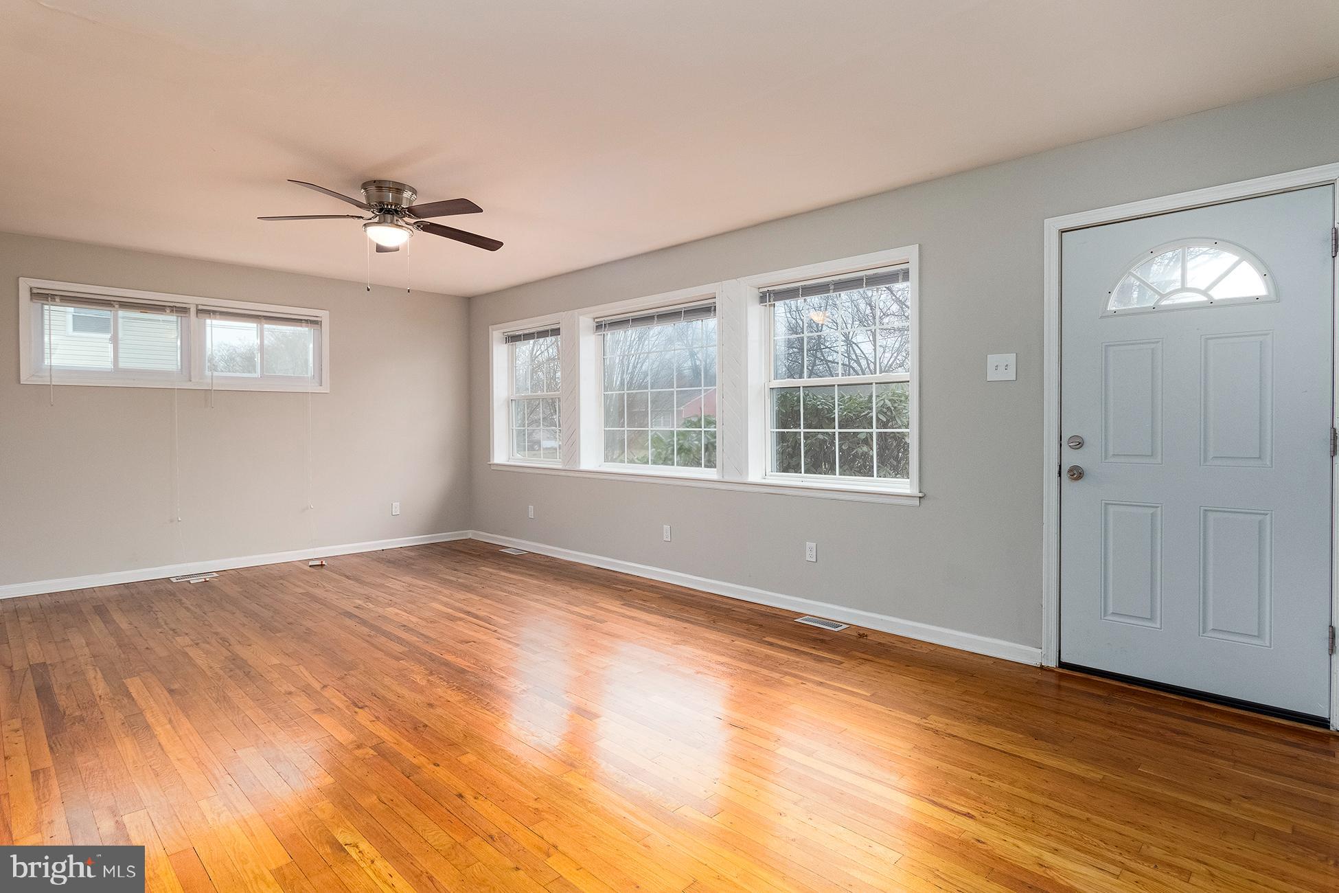 7 KING AVENUE