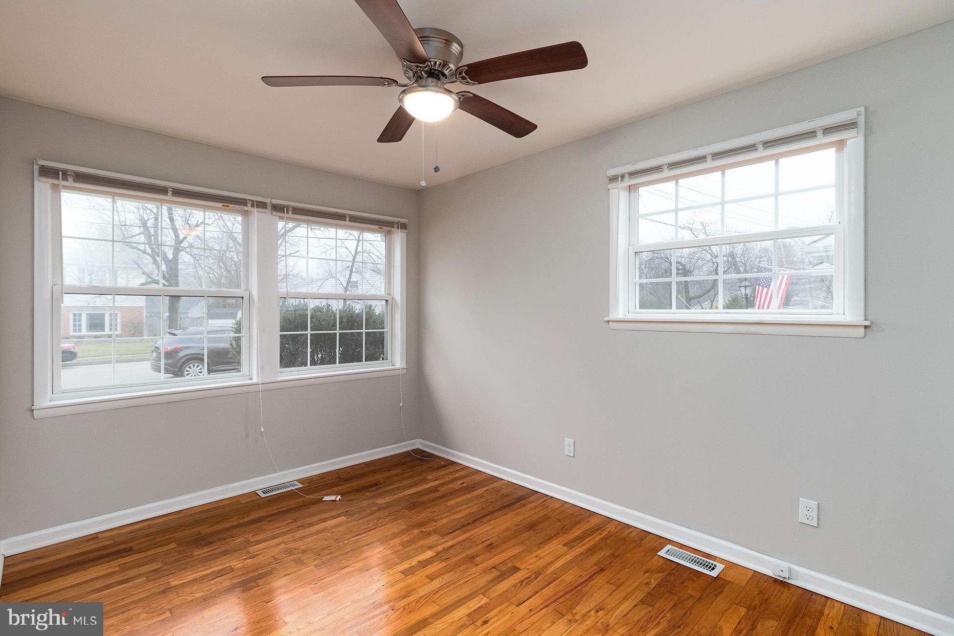 7 KING AVENUE