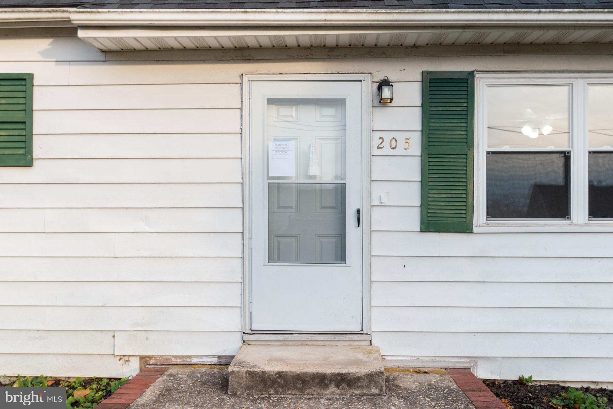 205 STARLING LANE