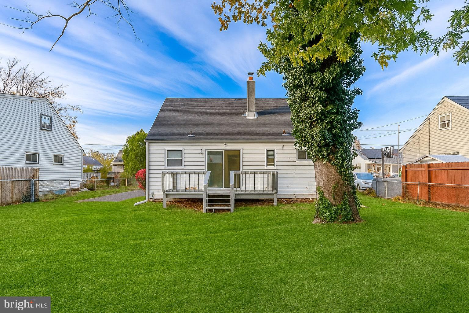 205 STARLING LANE