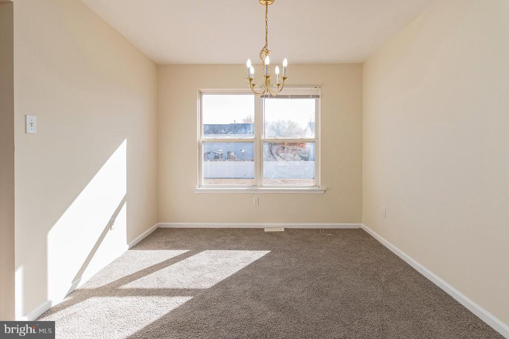 775 AMBER LANE