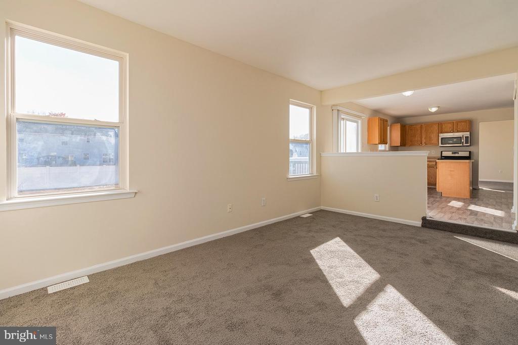 775 AMBER LANE