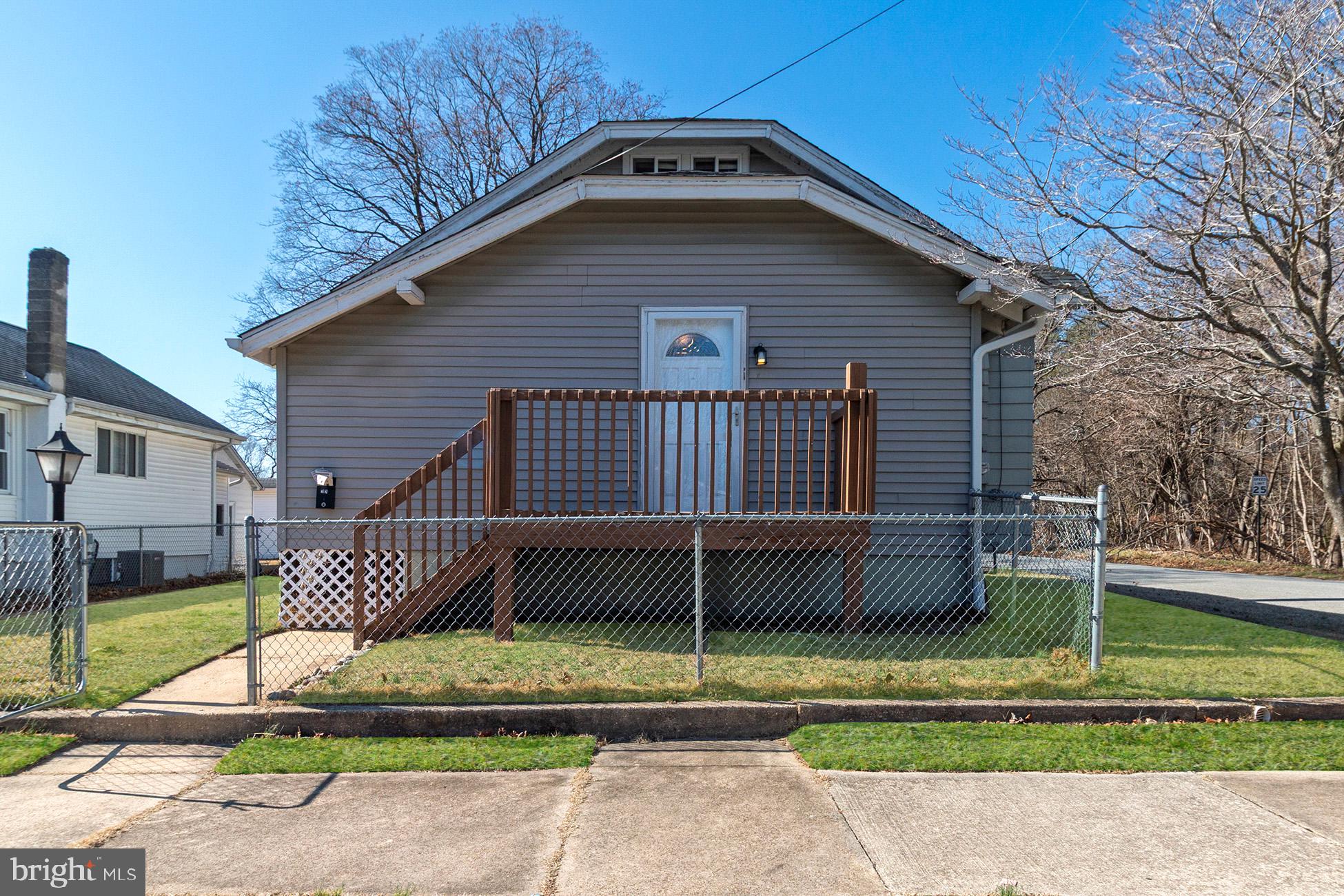 22 N LAUREL STREET