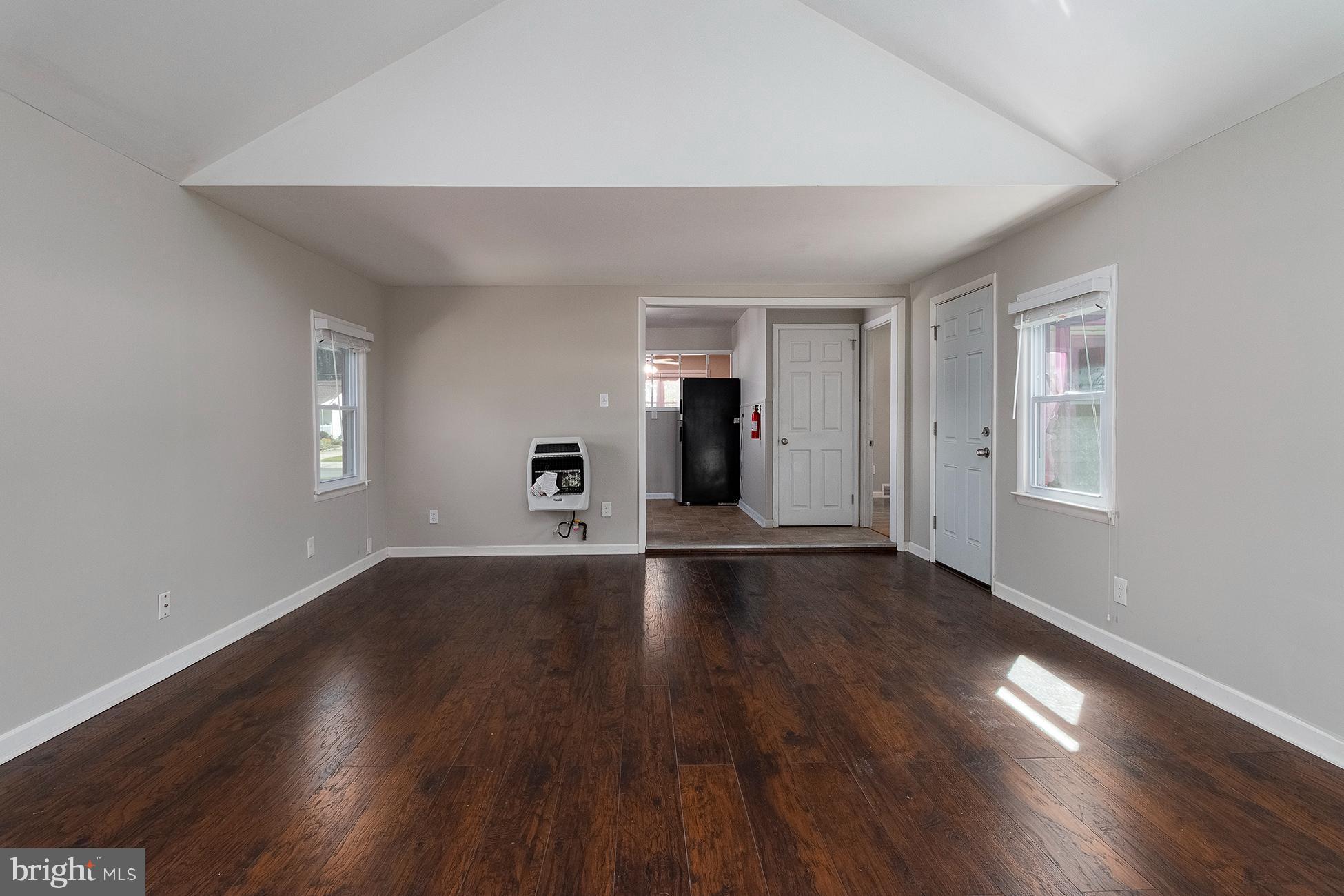 301 NORTH DRIVE