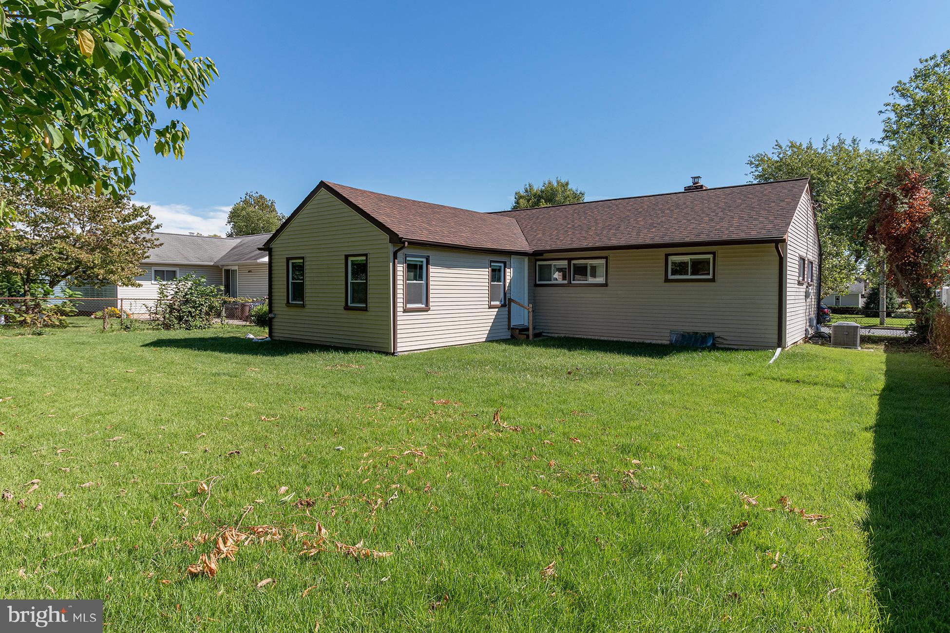 301 NORTH DRIVE