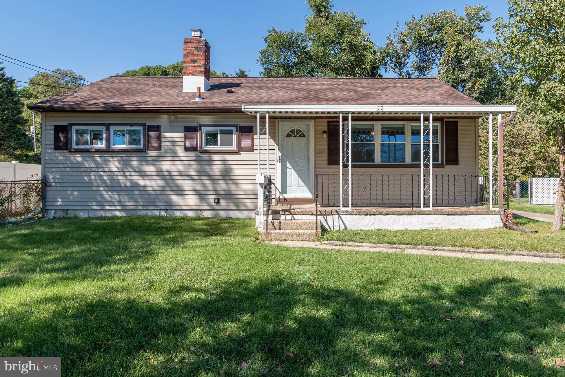 301 NORTH DRIVE