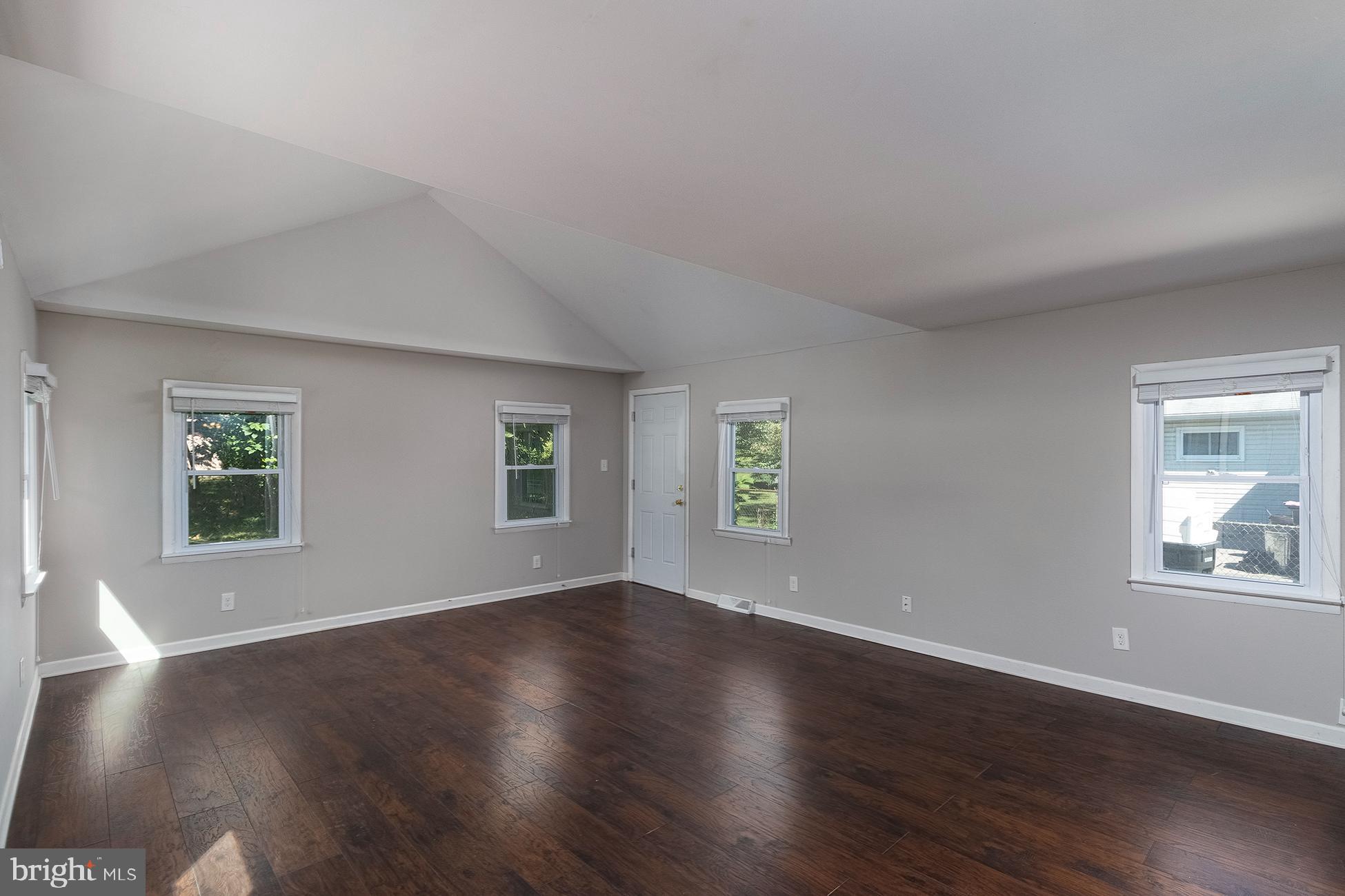 301 NORTH DRIVE