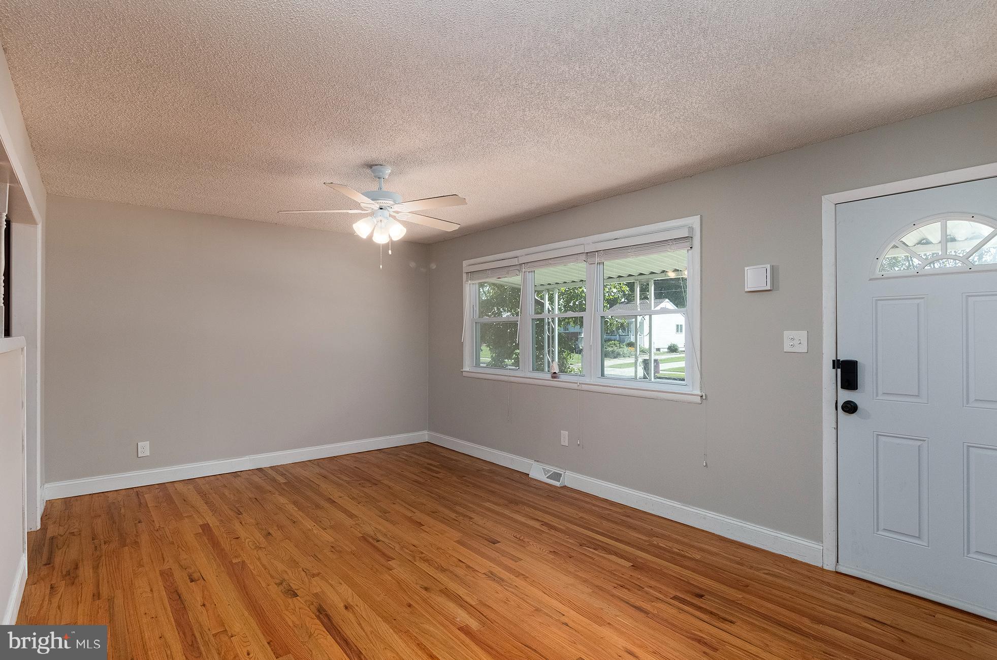 301 NORTH DRIVE