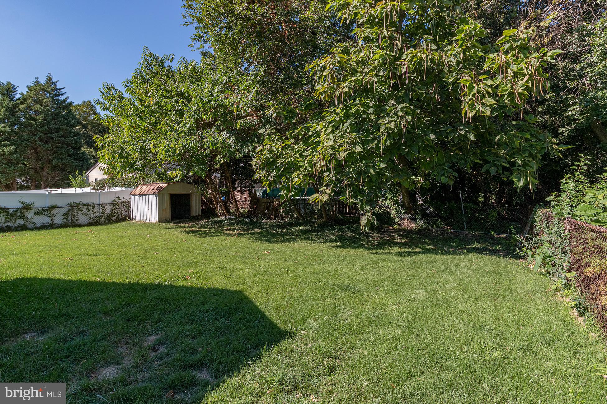 301 NORTH DRIVE