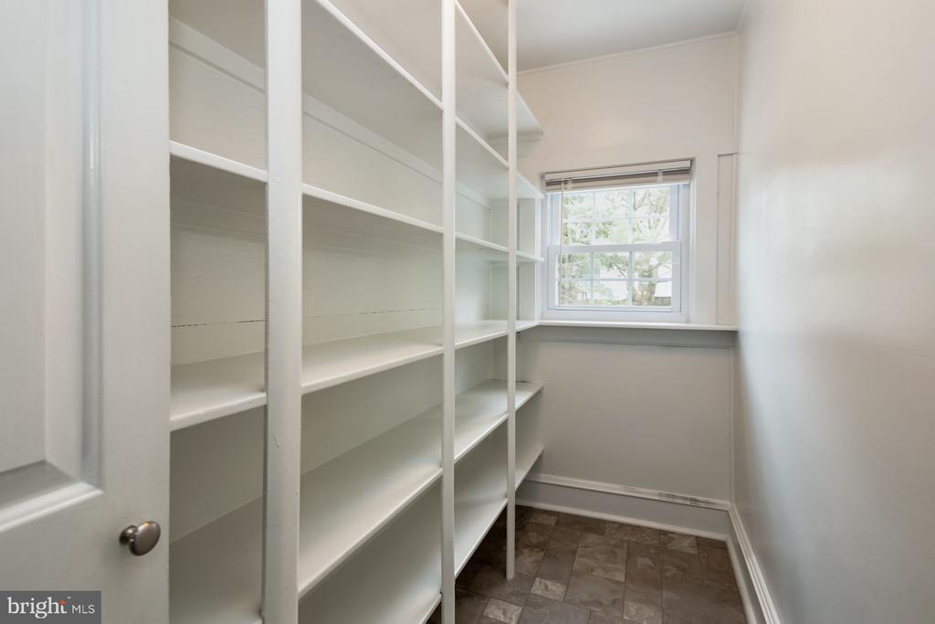 42 JEFFERSON AVENUE