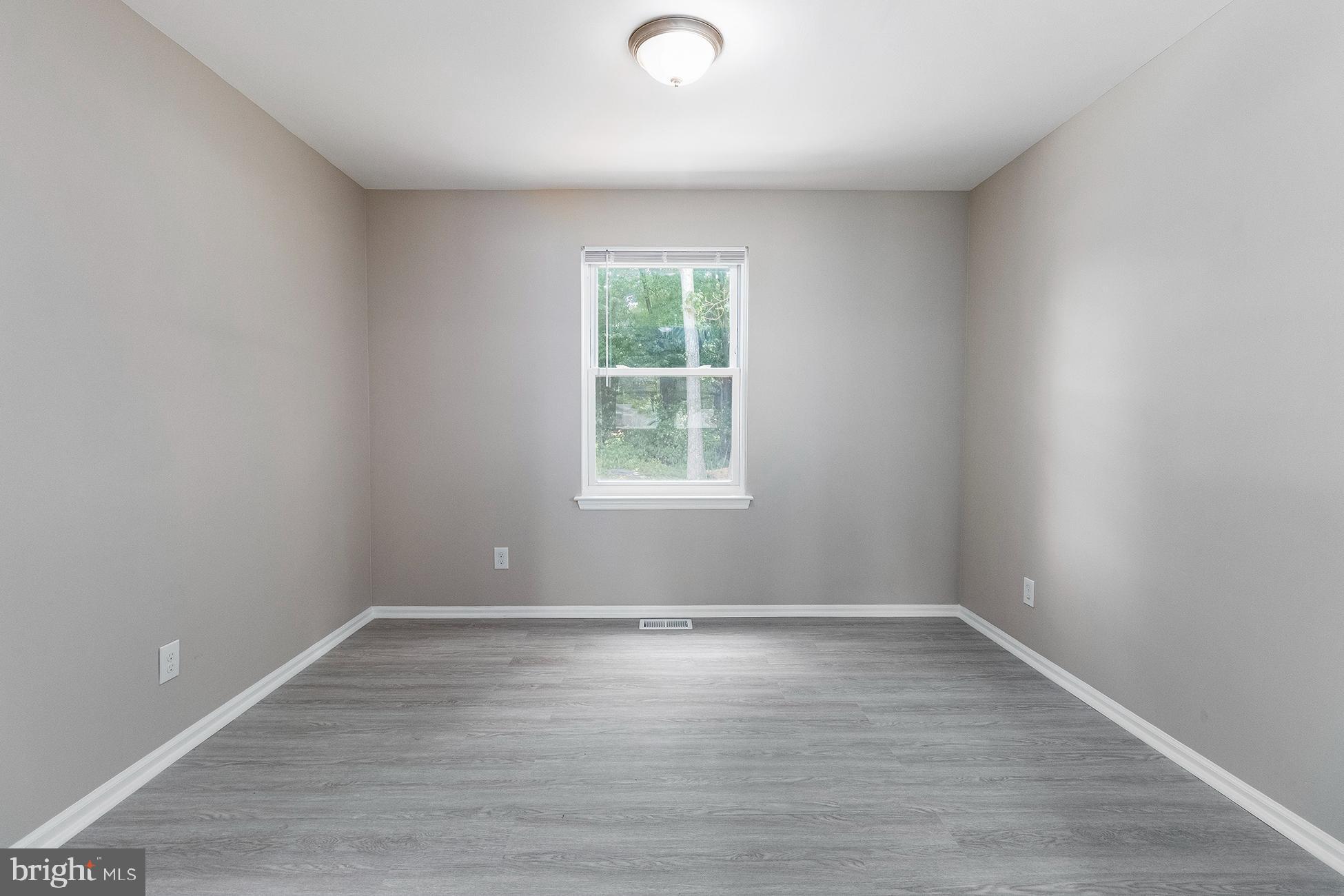 18 TORRINGTON DRIVE