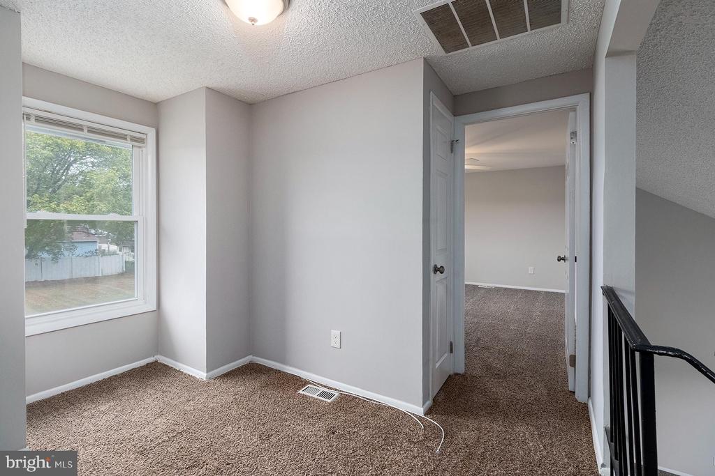 16 ARBOR MEADOW DRIVE