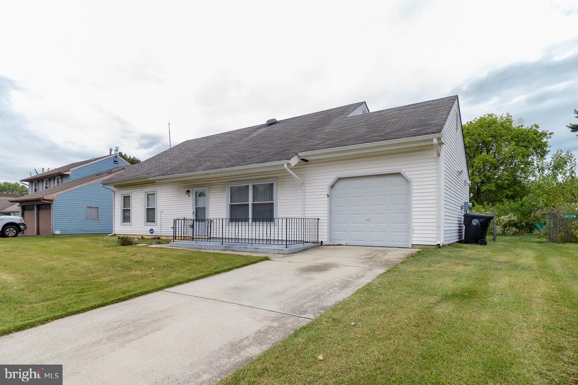 16 ARBOR MEADOW DRIVE