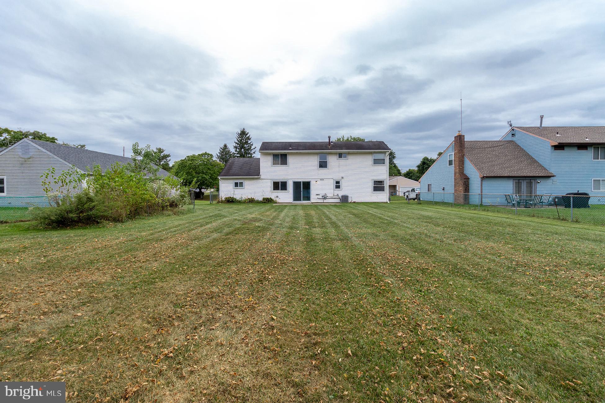 16 ARBOR MEADOW DRIVE