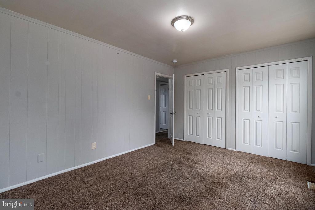 16 ARBOR MEADOW DRIVE