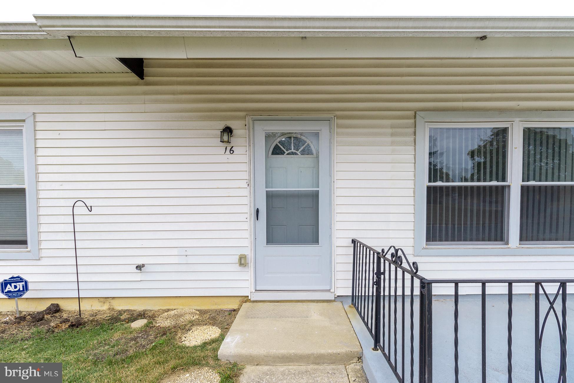 16 ARBOR MEADOW DRIVE