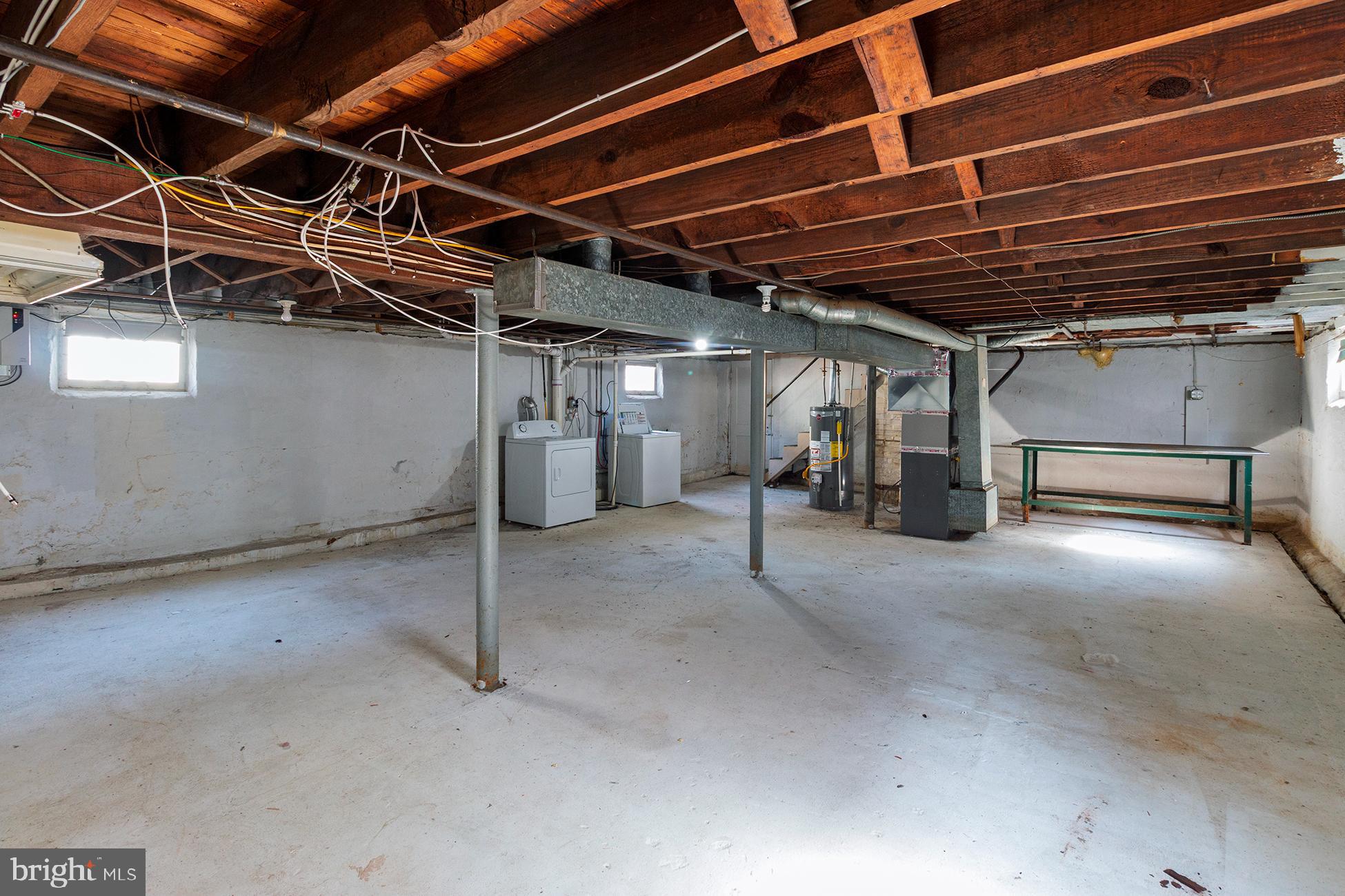 14 W COULTER AVENUE