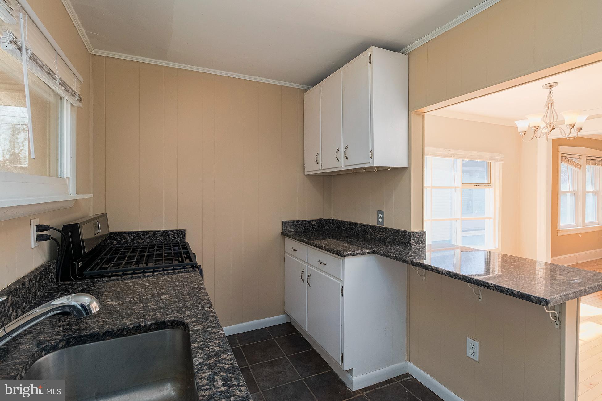 14 W COULTER AVENUE