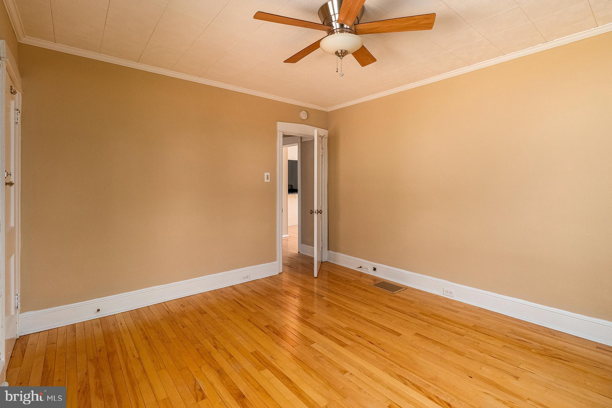14 W COULTER AVENUE