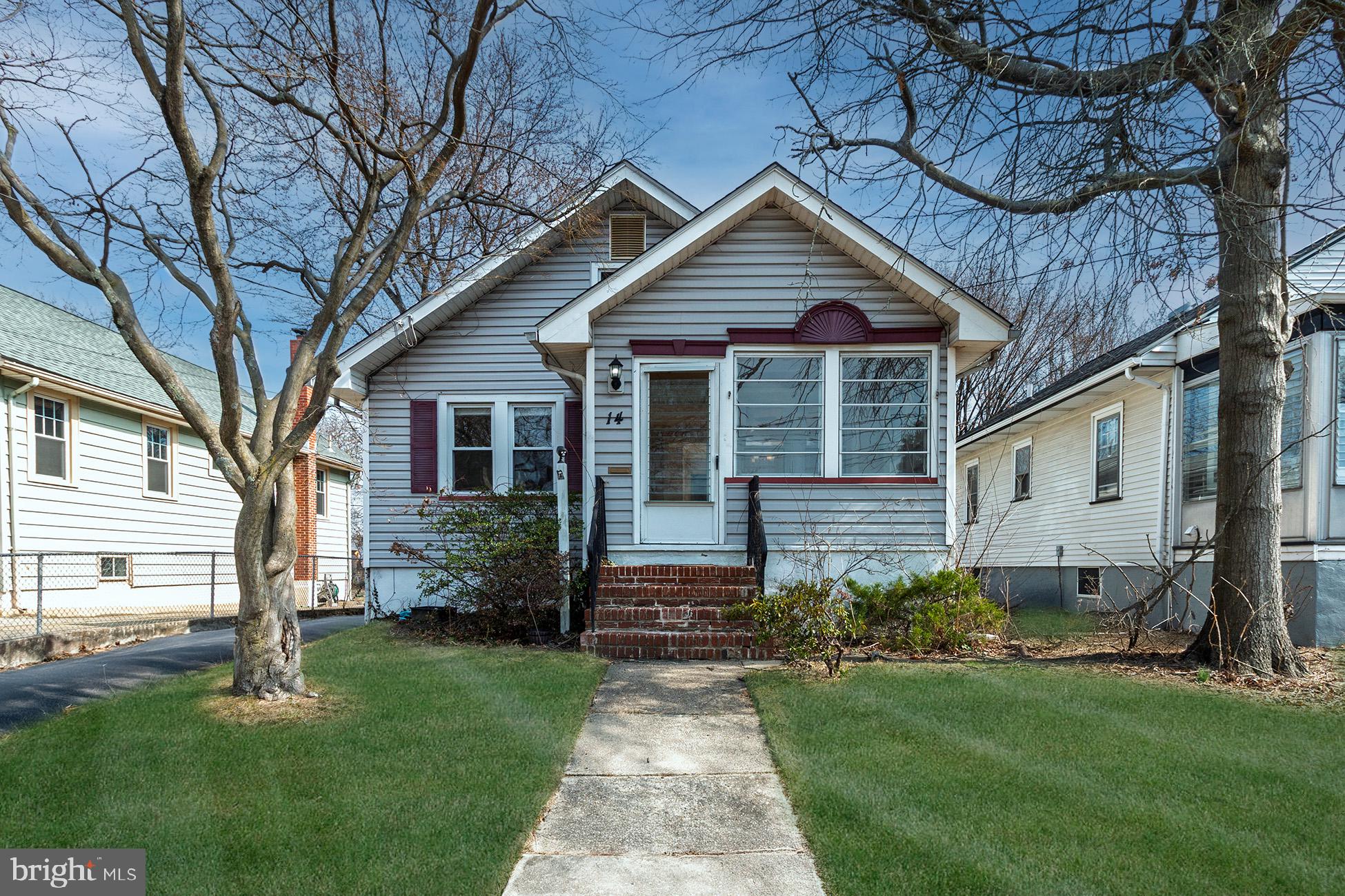 14 W COULTER AVENUE