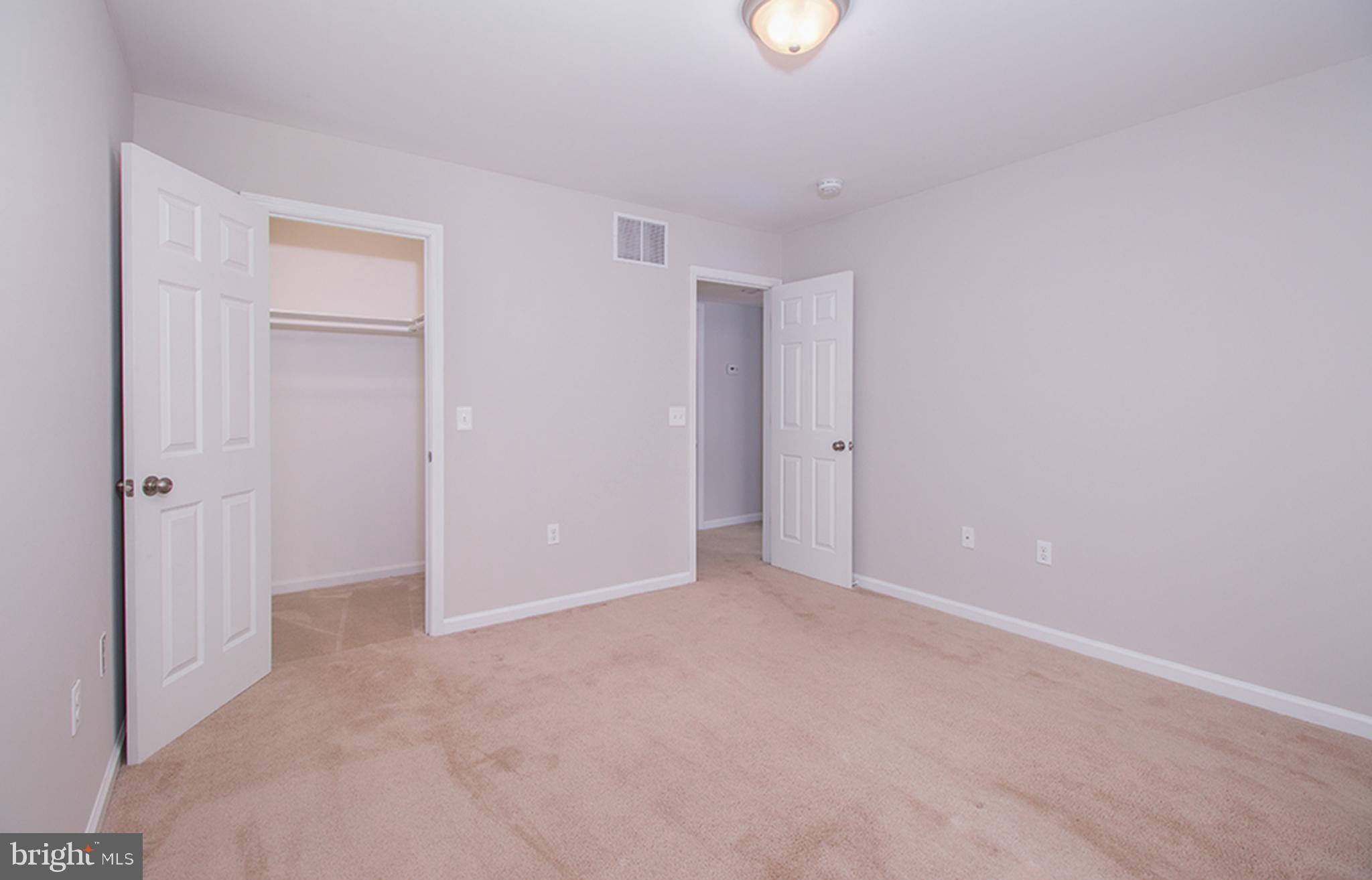 1811 ROBERTS WAY