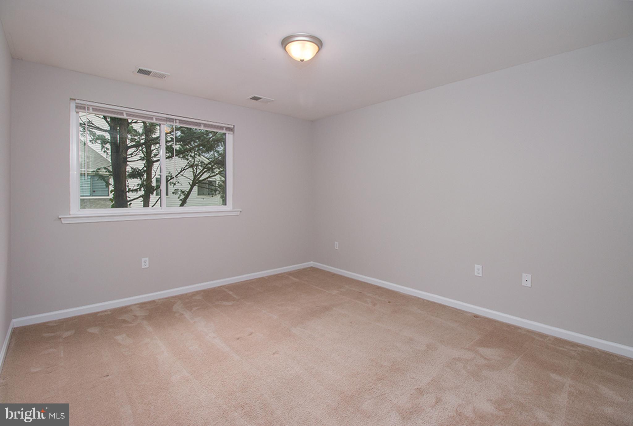 1811 ROBERTS WAY