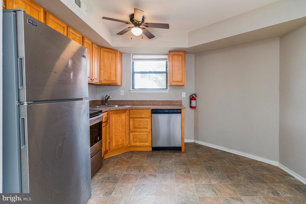 4107 TRACY COURT